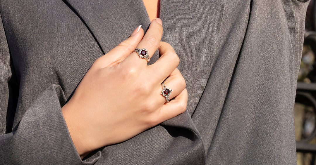 How to size garnet rings correctly