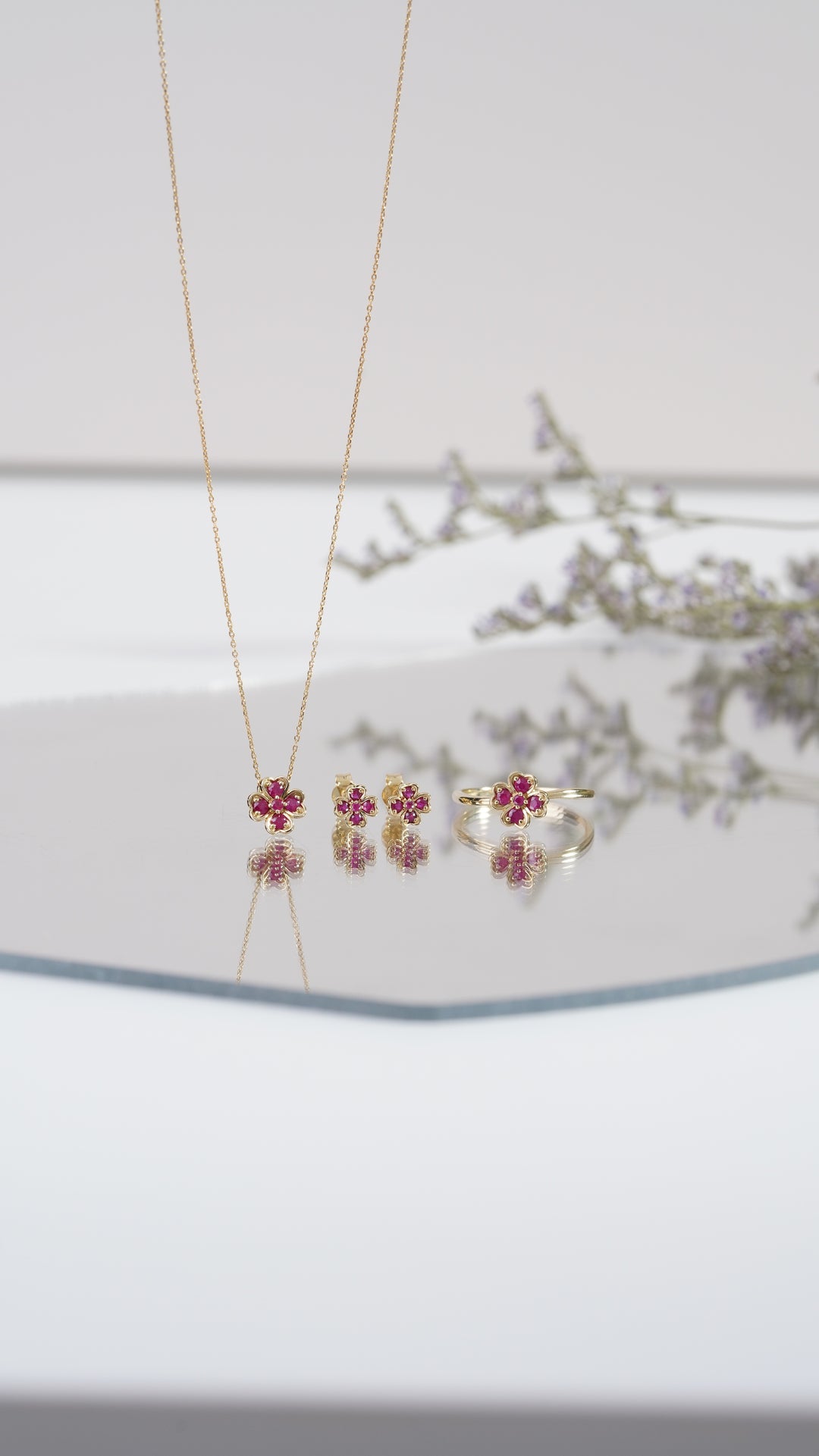 Gardenia Round Ruby Clover Pendant Necklace in 9ct Yellow Gold