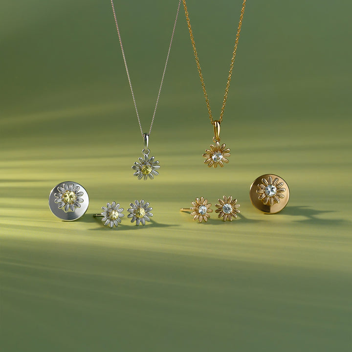 Gardenia Daisy White Sapphire Floral Halo Flower Pendant Necklace in Solid 9ct Yellow Gold