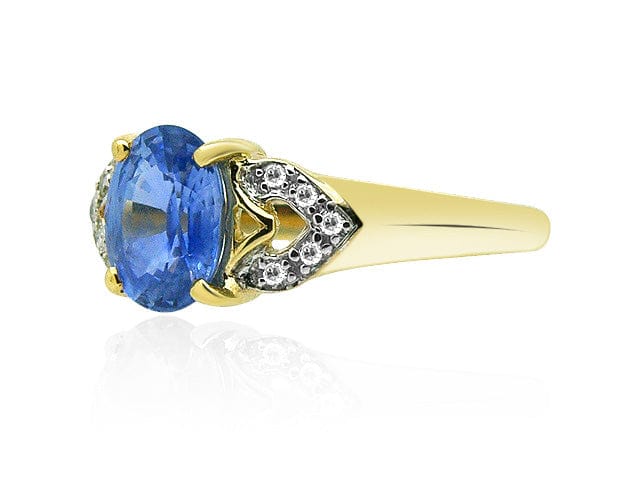25440 9ct Yellow Gold Light Blue Sapphire Ring 3